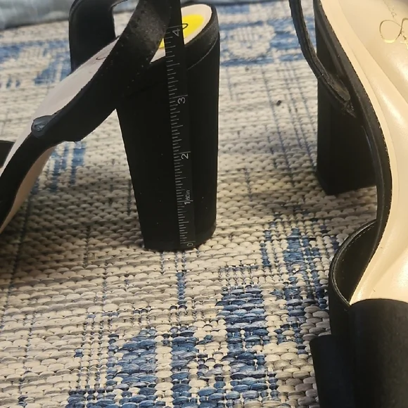 Jessica Simpson Black Slingback Heels with Bow Detail - Picture 5 of 6